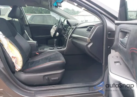 2016 Toyota Camry Xse z USA, uszkodzony, nr VIN 4T1BF1FK2GU226187